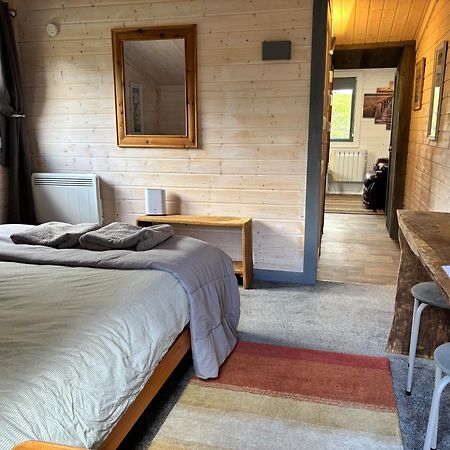 Hideaway Apartment Lytchett Matravers Екстериор снимка