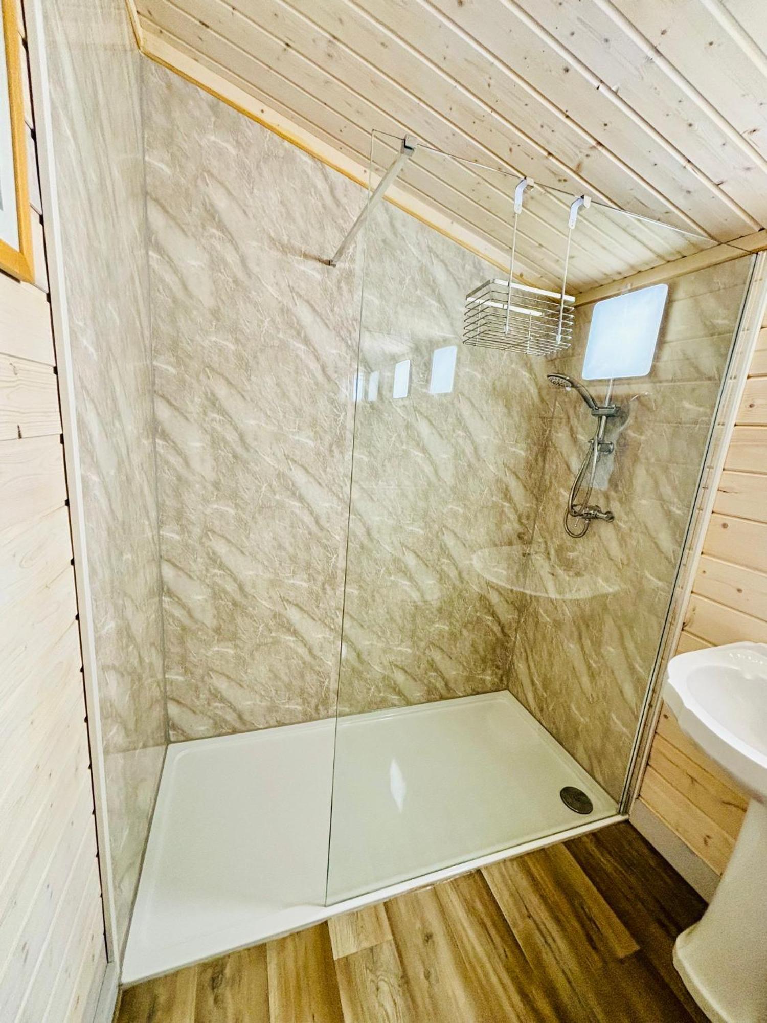 Hideaway Apartment Lytchett Matravers Екстериор снимка