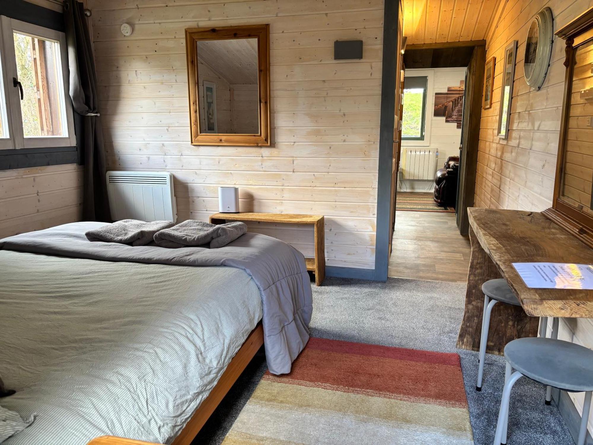 Hideaway Apartment Lytchett Matravers Екстериор снимка