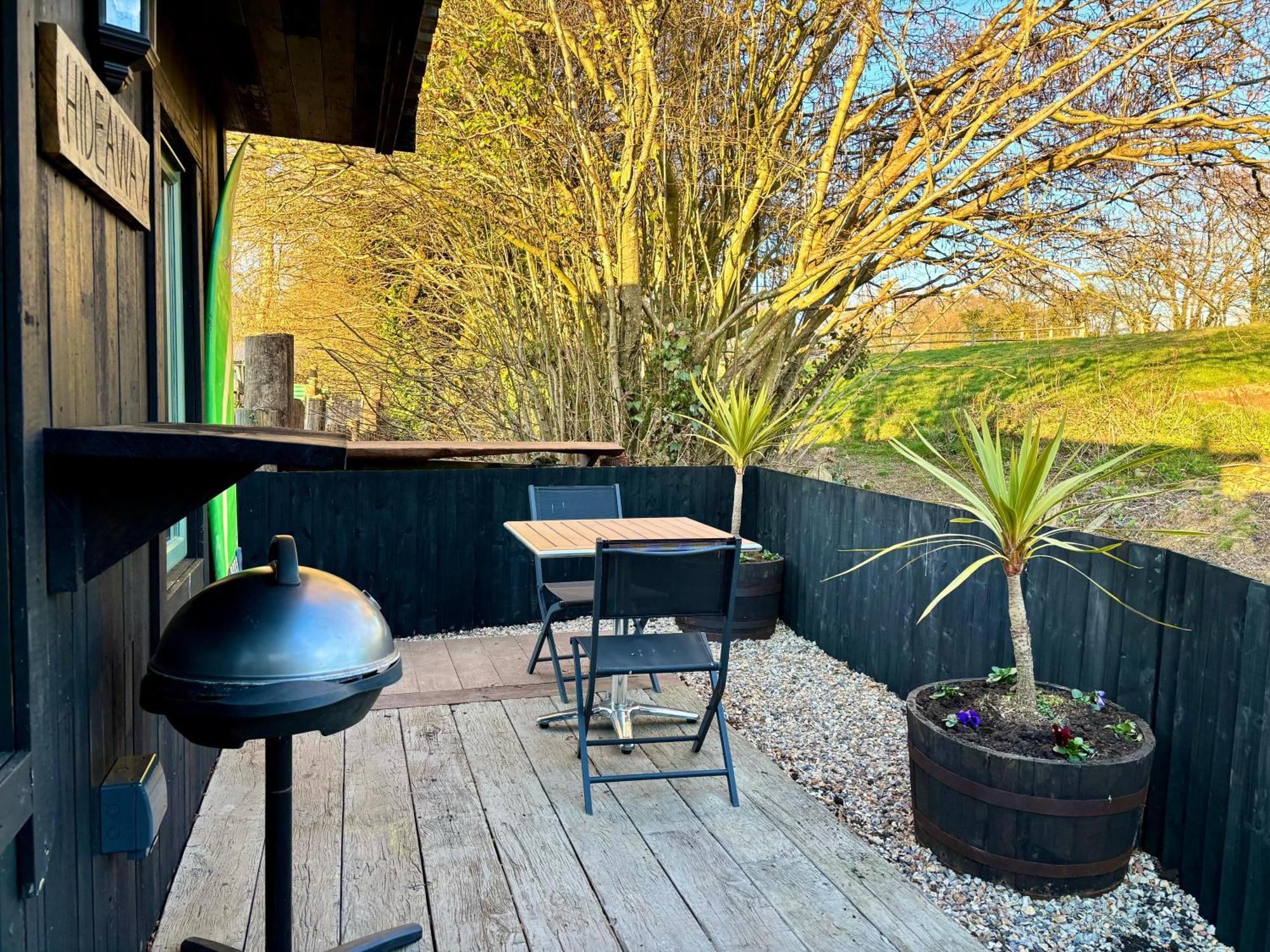 Hideaway Apartment Lytchett Matravers Екстериор снимка